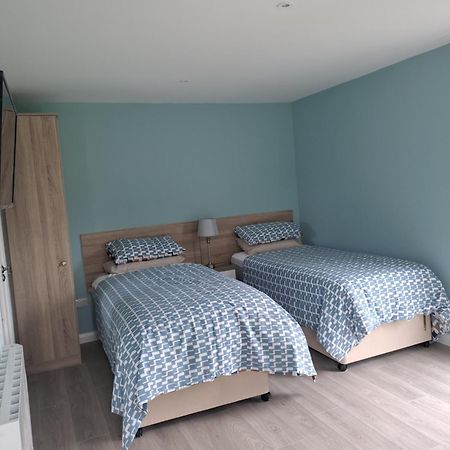 The Paddock Hotel Gort Bagian luar foto